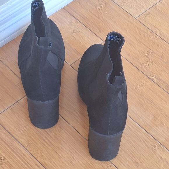 ASOS Chunky Heel Boots Black Suede Chelsea US size 8 - Picture 3 of 16